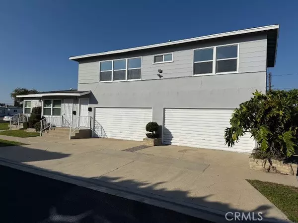 Gardena, CA 90249,15616 S MANHATTAN Place