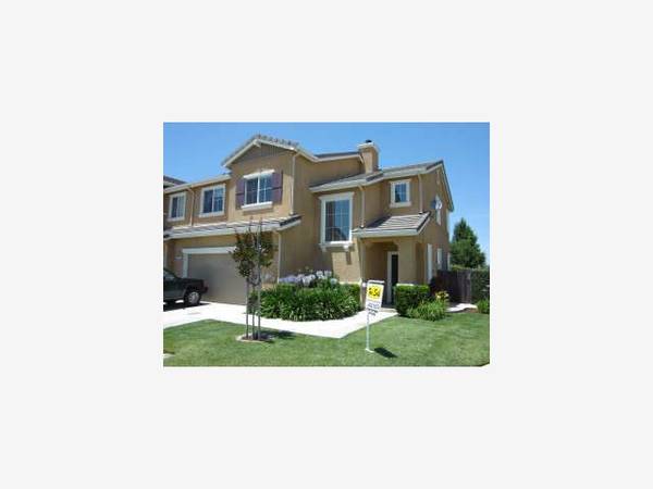 201 RONAN Avenue, Gilroy, CA 95020