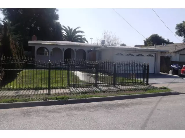 1576 URSULA Way, East Palo Alto, CA 94303