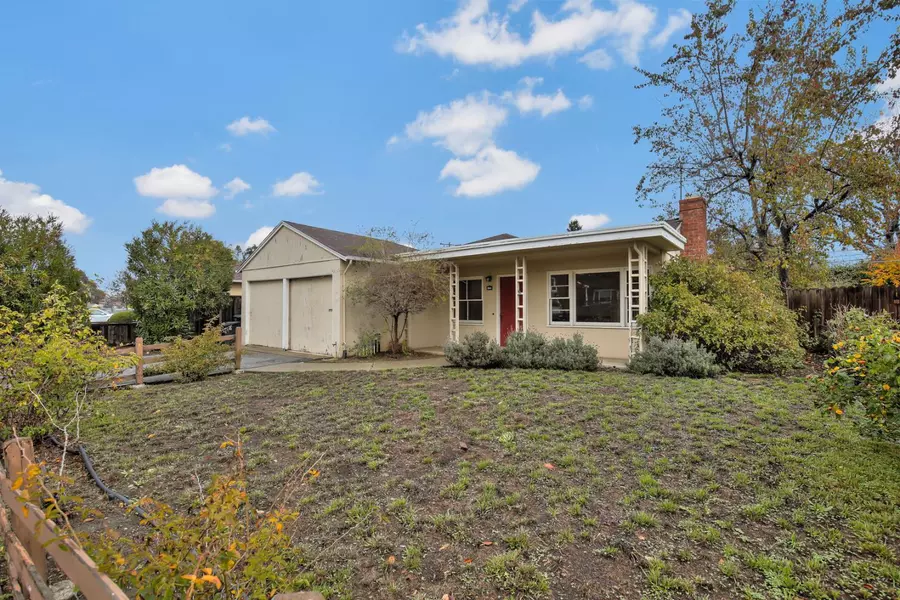 2641 Carolina Avenue, Redwood City, CA 94061