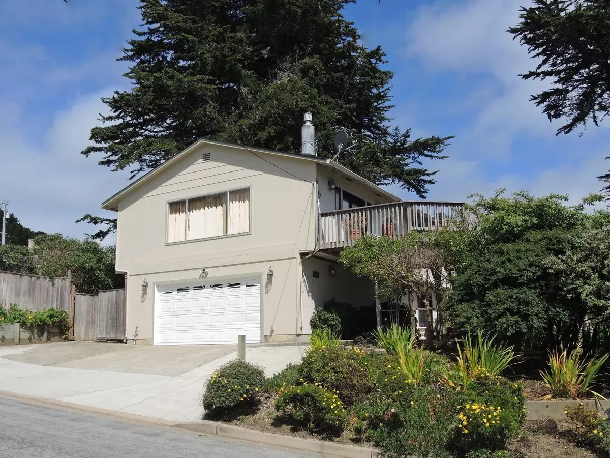 Moss Beach, CA 94038,801 Kelmore Street