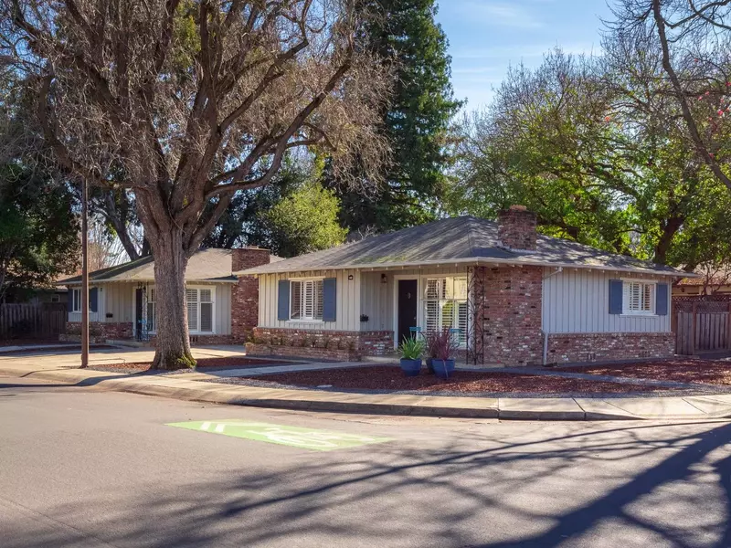 441& 443 Laurel Street, Menlo Park, CA 94025