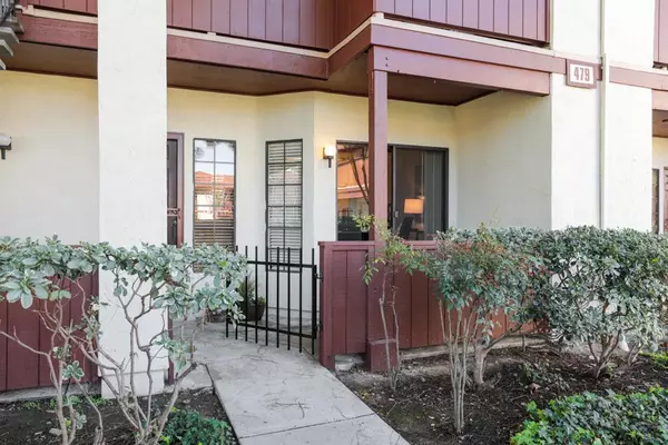479 Costa Mesa Terrace #B, Sunnyvale, CA 94085
