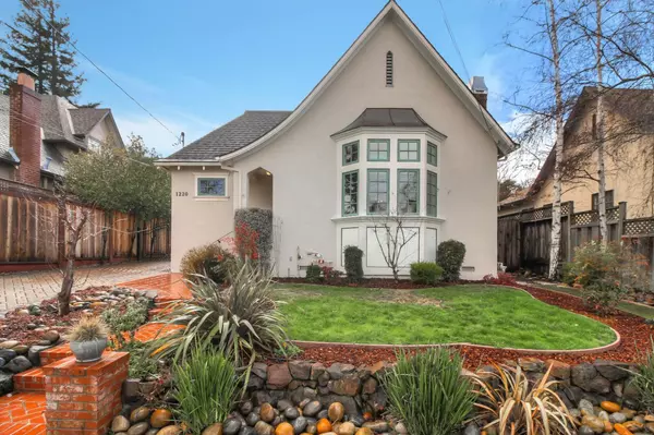 1220 Rhus Street, San Mateo, CA 94402