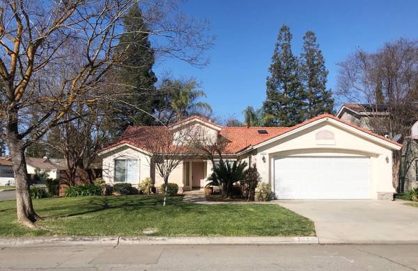 7373 N Gregory Avenue, Fresno, CA 93722