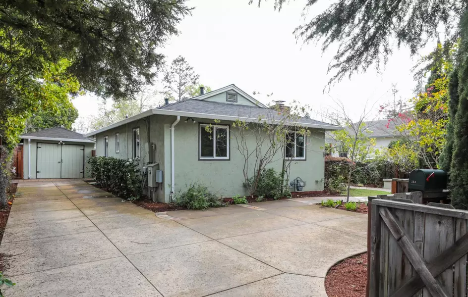 224 Willow Road, Menlo Park, CA 94025