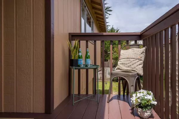 551 Lancaster Boulevard, Moss Beach, CA 94038