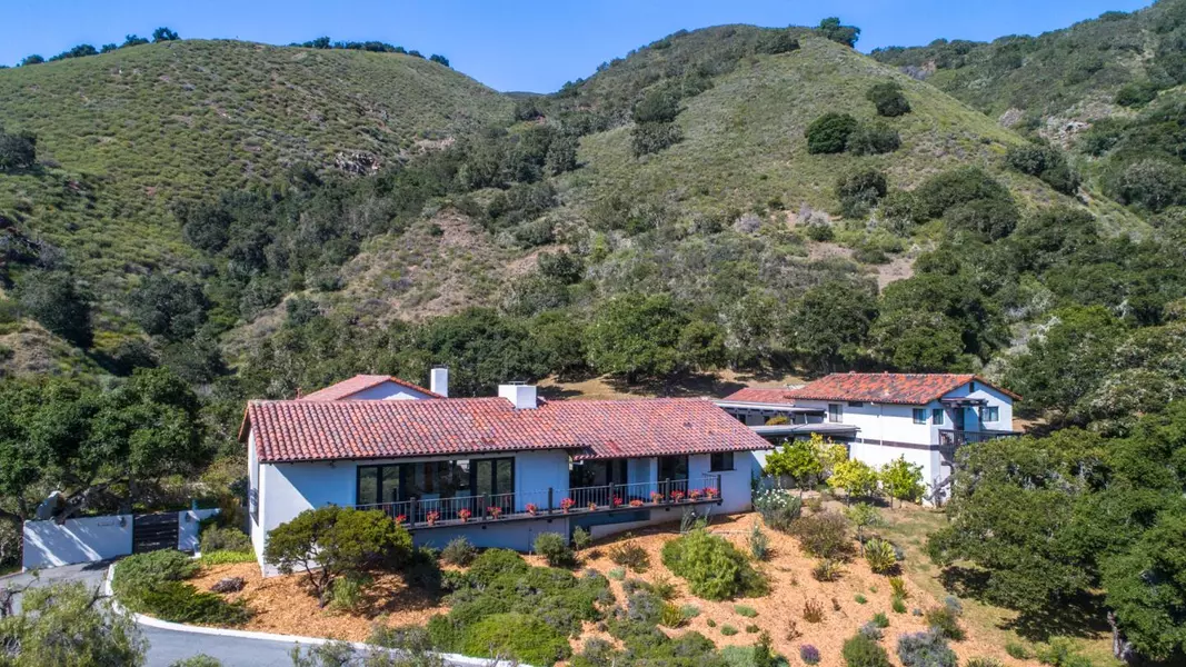 10 Vista Ladera, Carmel Valley, CA 93924