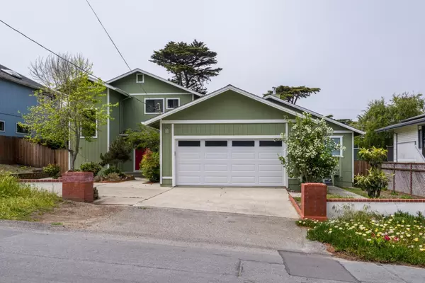 165 Los Banos Avenue, Moss Beach, CA 94038