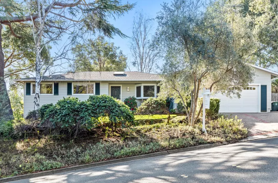 191 La Mesa Drive, Portola Valley, CA 94028