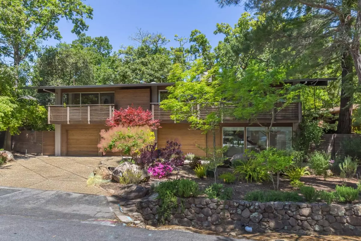 Portola Valley, CA 94028,332 Canyon Drive