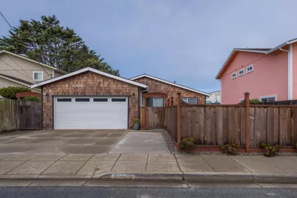 461 Lancaster Boulevard, Moss Beach, CA 94038