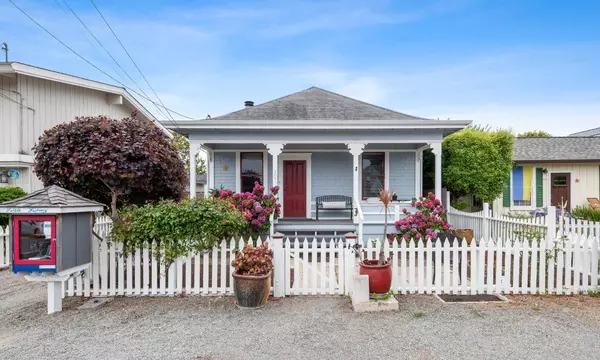 107 Saxon Avenue, Capitola, CA 95010