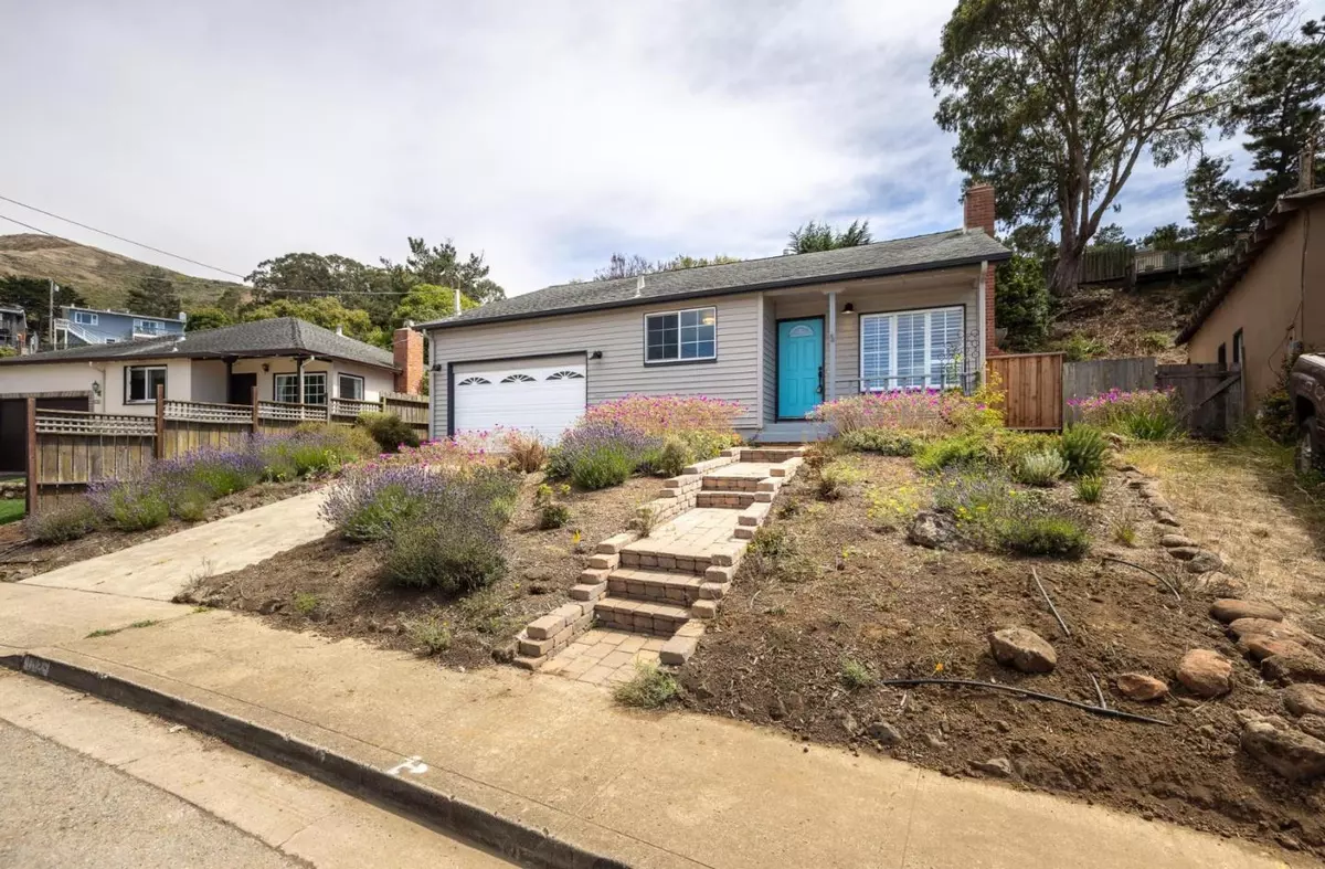 Pacifica, CA 94044,152 Mckinney Avenue