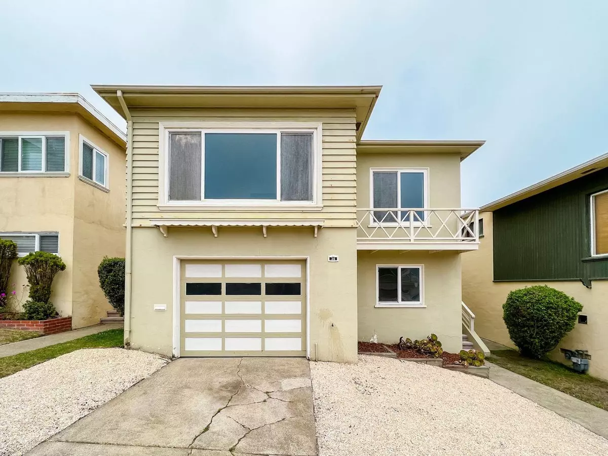 Daly City, CA 94015,30 Alpine Avenue