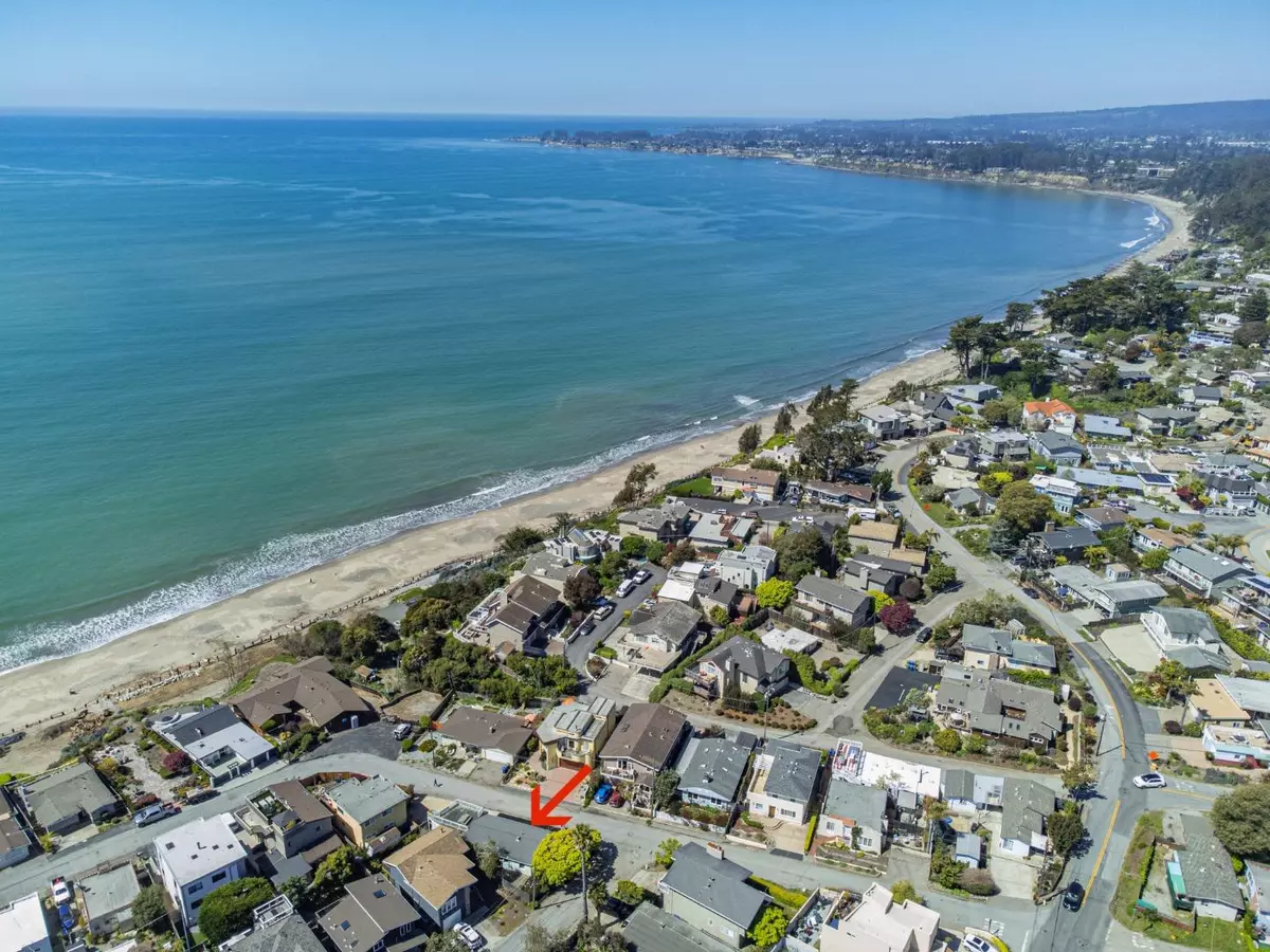 Aptos, CA 95003,421 Park Drive