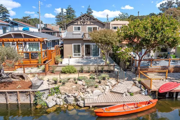 423 Riverview Avenue, Capitola, CA 95010