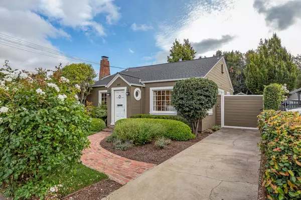 945 Evelyn Street, Menlo Park, CA 94025