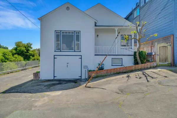 1207 Flora Street, Crockett, CA 94525