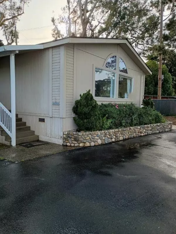 Pacific Grove, CA 93950,700 Briggs Avenue #1