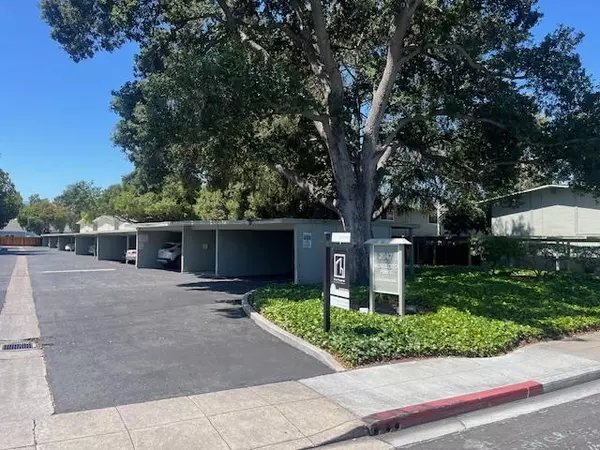 Mountain View, CA 94043,2047 Montecito Avenue #33