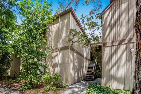 505 Cypress Point Drive #289, Mountain View, CA 94043