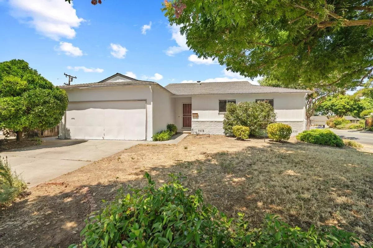 Sunnyvale, CA 94087,921 W Cardinal Drive