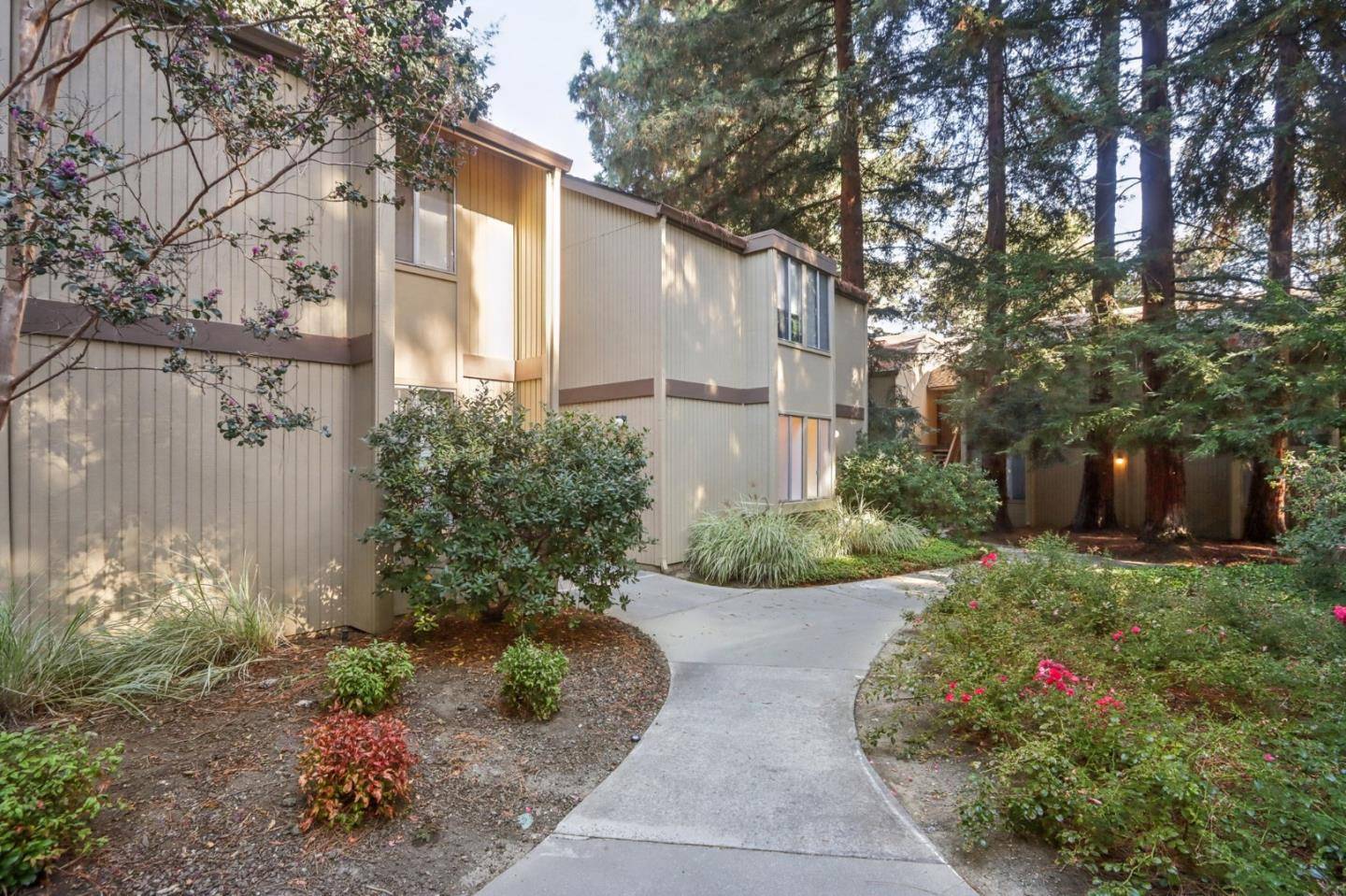 Mountain View, CA 94043,505 Cypress Point Drive #18