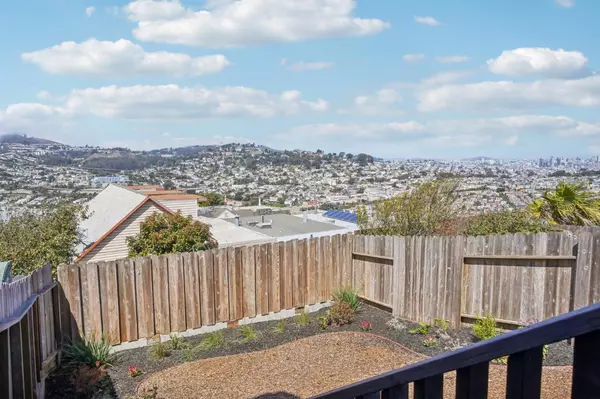 San Francisco, CA 94112,90 Valmar Terrace