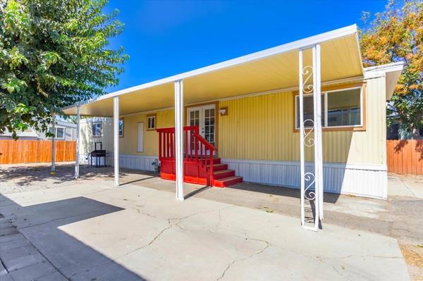 436 N Mercey Springs Road #158, Los Banos, CA 93635