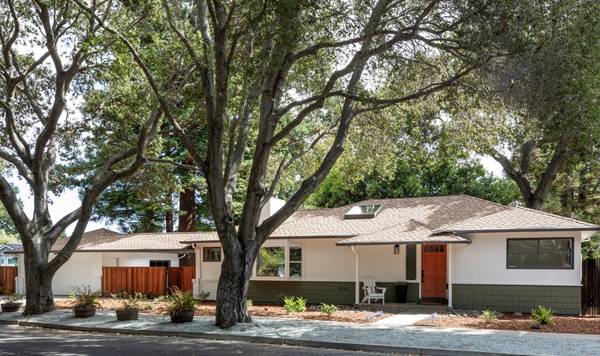 1010 Ringwood Avenue, Menlo Park, CA 94025