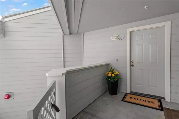 2621 Willowbrook Lane #104, Aptos, CA 95003