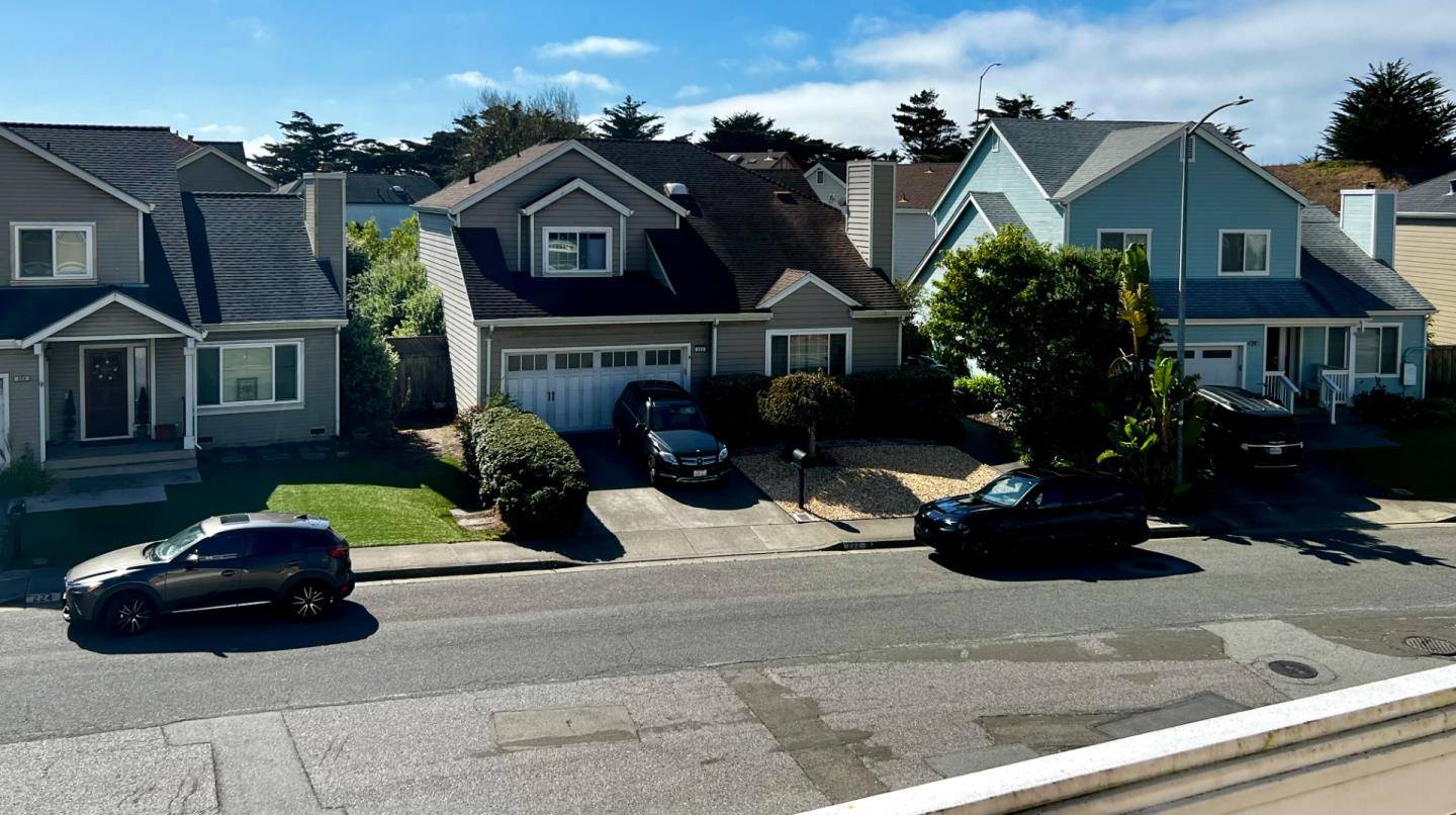Pacifica, CA 94044,223 Winwood Avenue