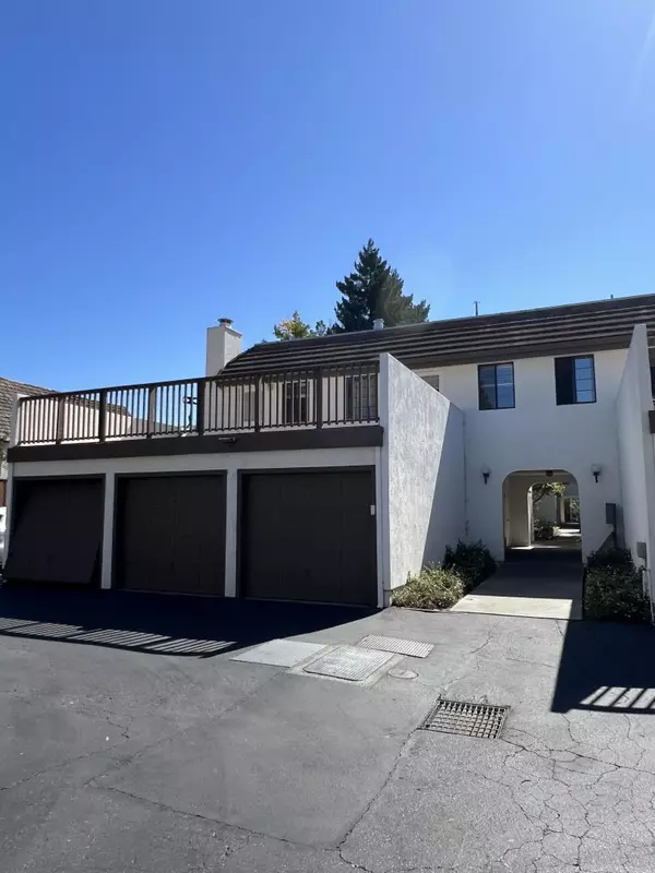 101 E Middlefield Road #7, Mountain View, CA 94043