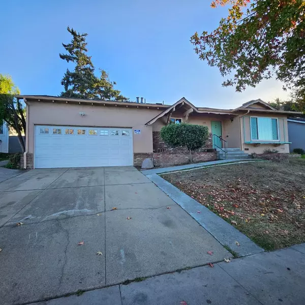 Salinas, CA 93906,229 Iris Drive