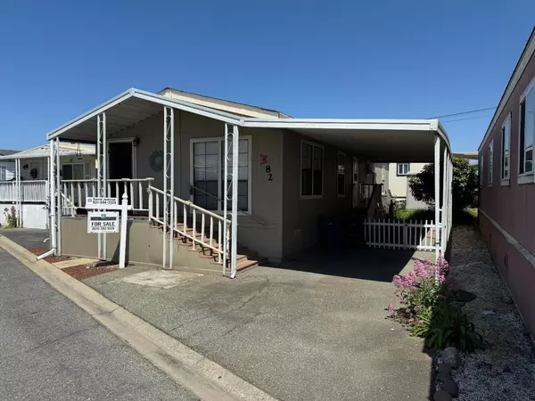 55 SAN JUAN GRADE Road #82, Salinas, CA 93906