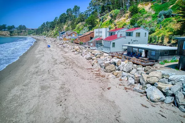 Aptos, CA 95003,16 Potbelly Beach Road