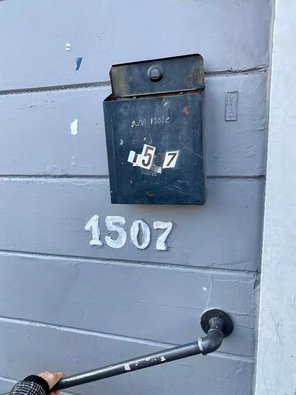 Oakland, CA 94606,Address not disclosed