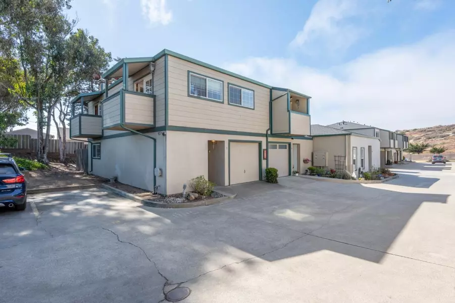 189 San Pablo Court #7, Marina, CA 93933