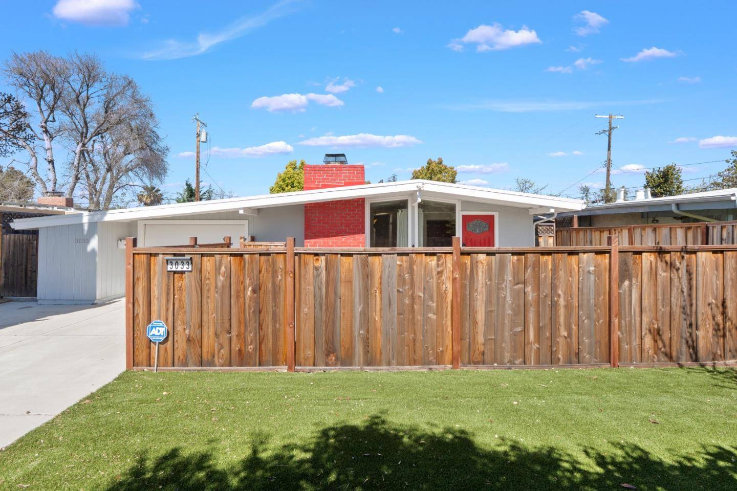 Santa Clara, CA 95051,3033 Forbes Avenue