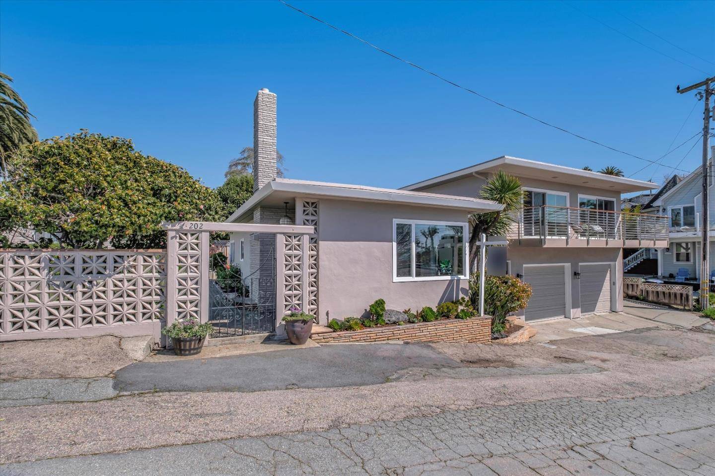 202, 204 Terrace Way, Capitola, CA 95010