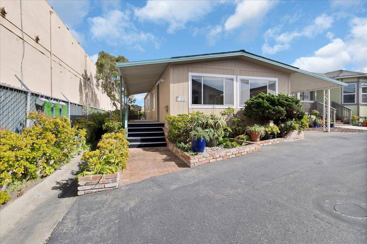 700 Briggs Avenue #35, Pacific Grove, CA 93950
