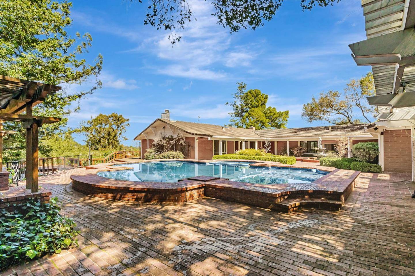 Saratoga, CA 95070,14890 Baranga Lane