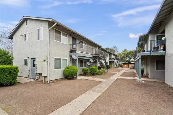 Gilroy, CA 95020,611 E 7th Street