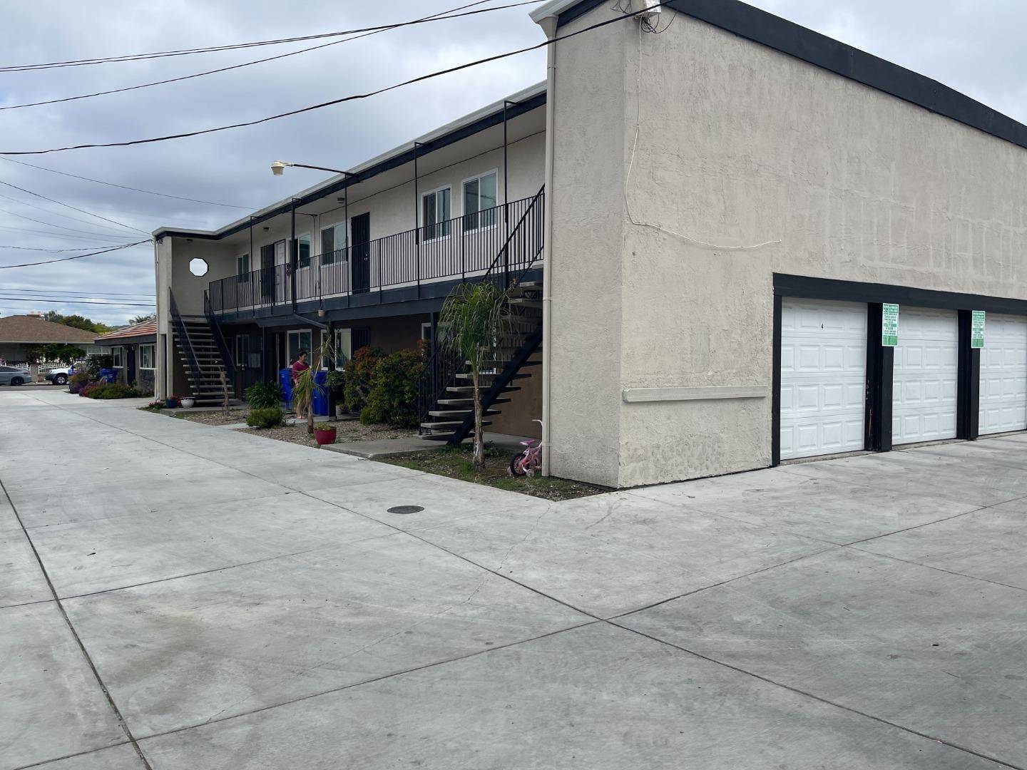 Hayward, CA 94541,323 Smalley Avenue