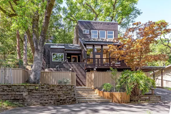 128 Los Trancos Circle, Portola Valley, CA 94028