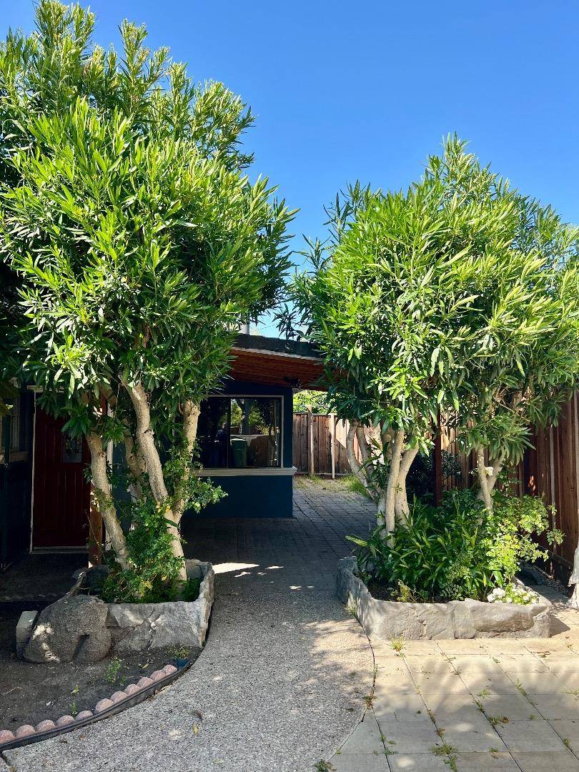 Milpitas, CA 95035,1449 Mercury Court
