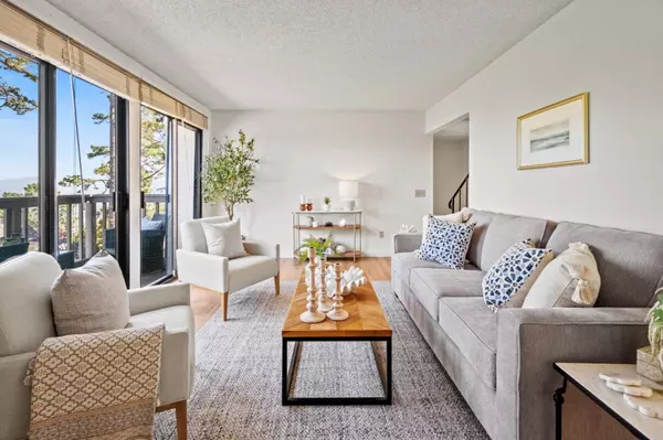 Monterey, CA 93940,70 Forest Ridge Road #22