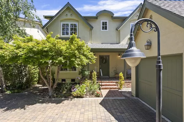 1246 Hoover Street, Menlo Park, CA 94025