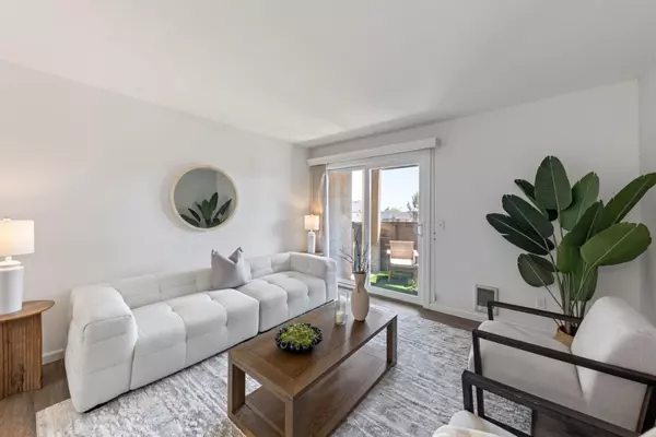 Hayward, CA 94544,685 Dartmore Lane #165